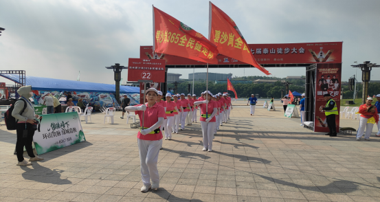 地的, src