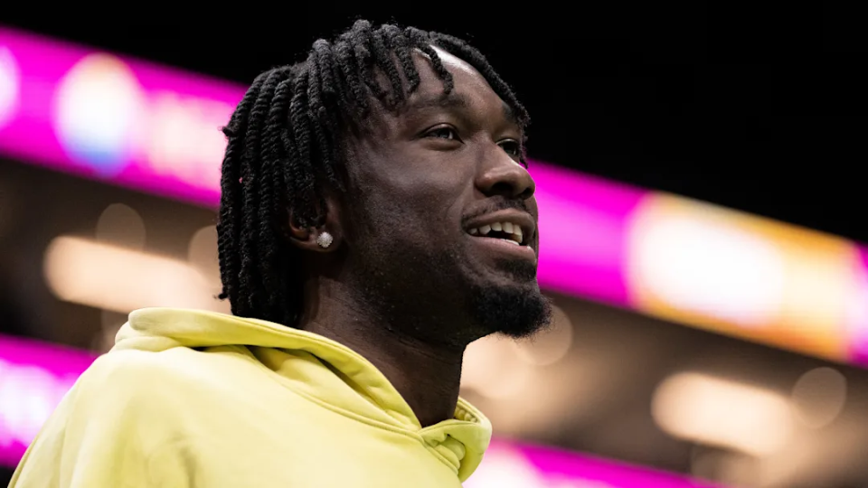 标记为, 自由身